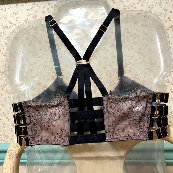 VICTORIA’S SECRET VERY SEXY PALE TAUPE PUSH BRA & VERY SEXY MATCHING THONG PANTY - Picture 4 of 10